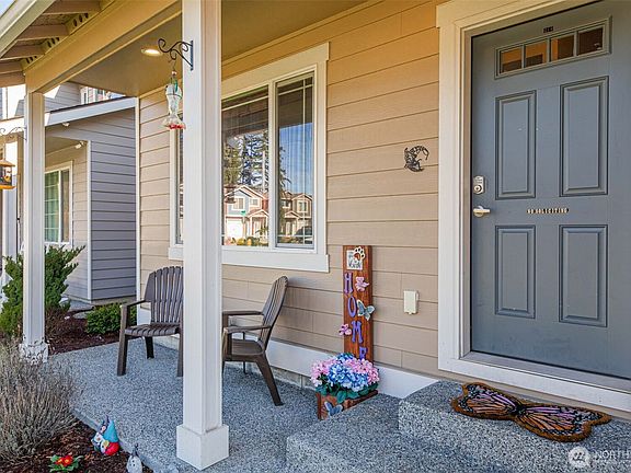 2nd image of 419 Raybird Avenue