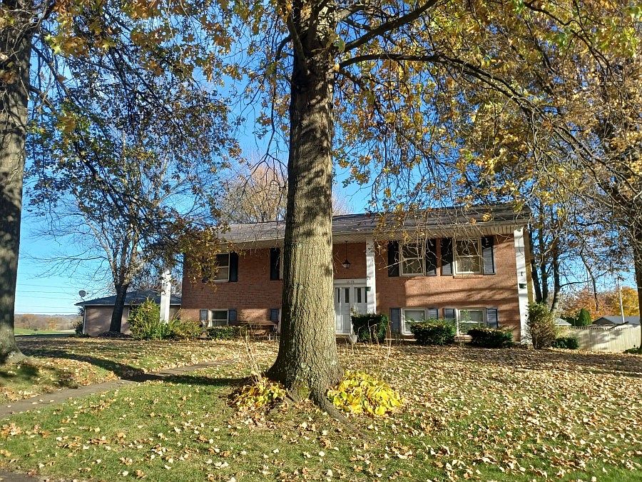 1st image of 1678 Malone St