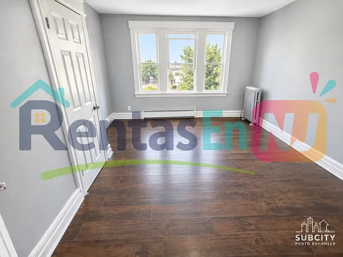 903 Hunterdon St Photo 1
