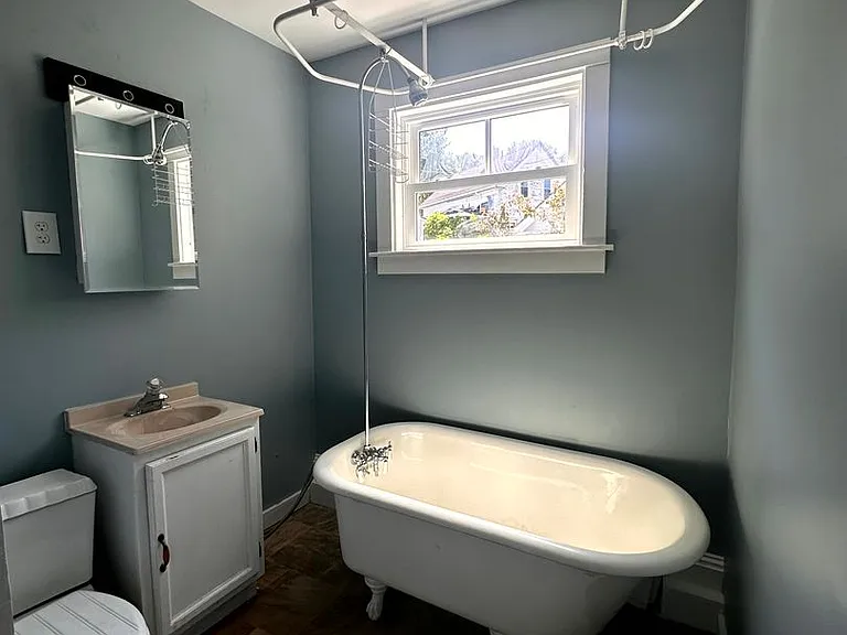 19 Centennial St — Photo 3