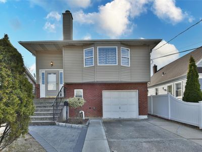 1011 Harrison Street, Uniondale, NY, 11553