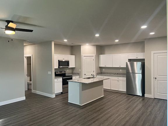 4th image of 5191-5193 N Cypress St