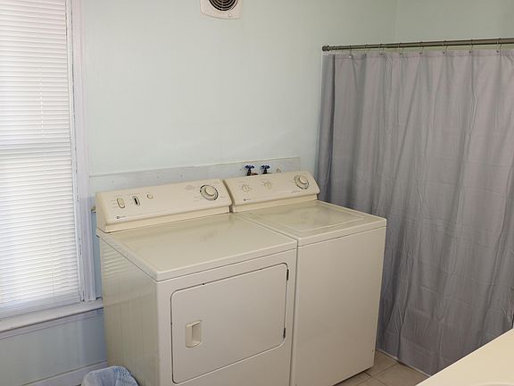 5th image of 822 7th St S #826