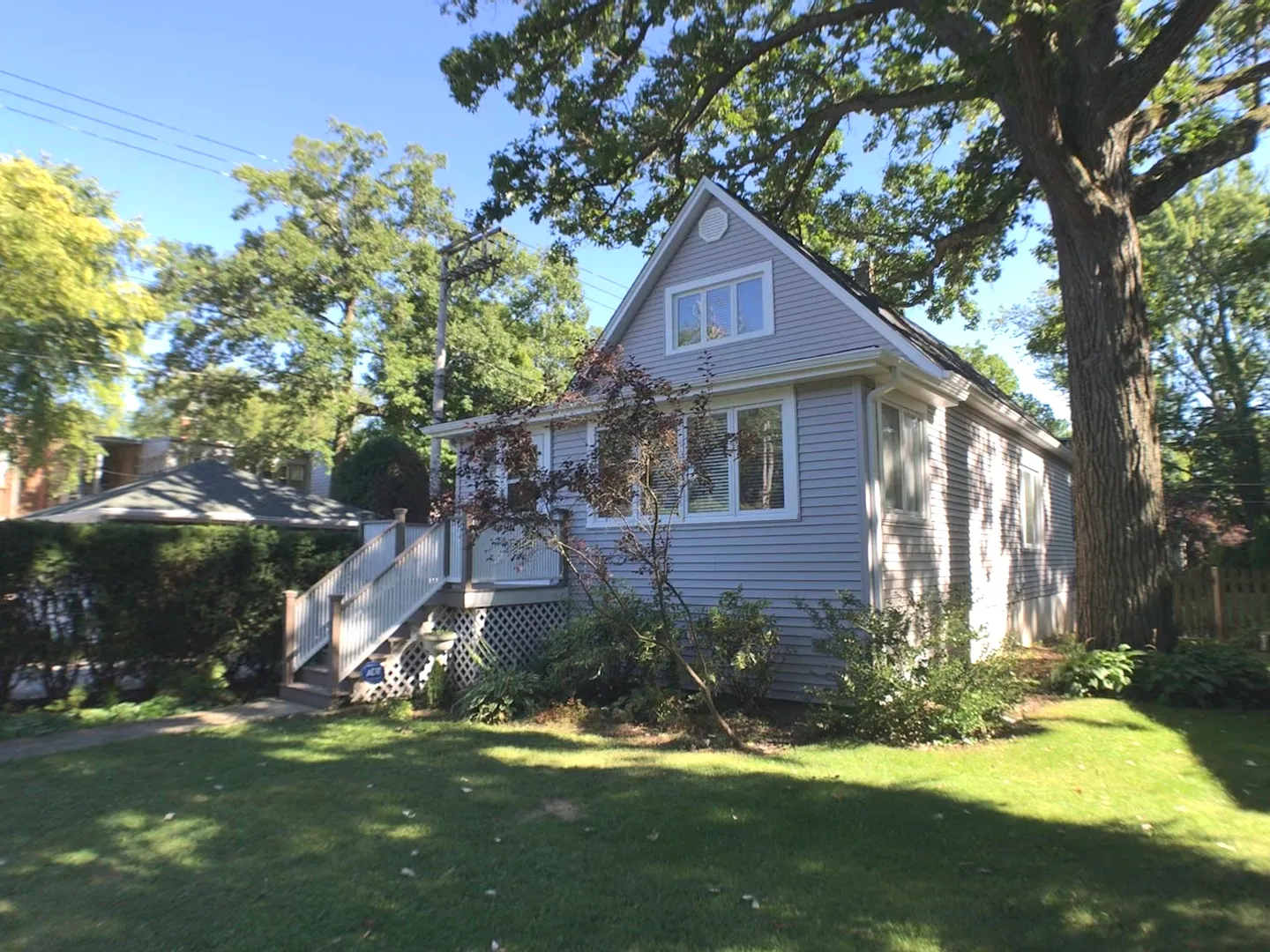 2762 Eastwood Ave photo 1