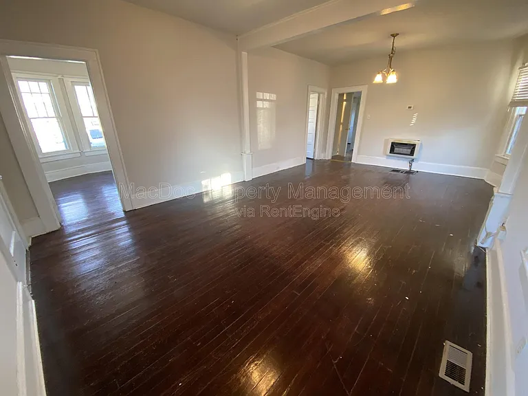 1013 Terrace St — Photo 6