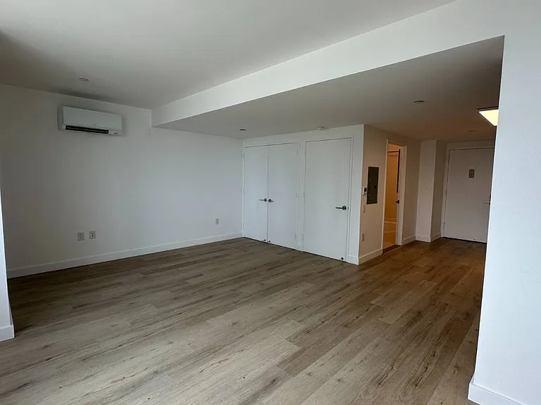 11 Garden St #15H — Photo 3