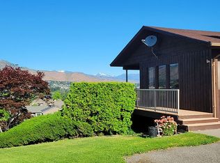 318 29th St NW, East Wenatchee, WA 98802