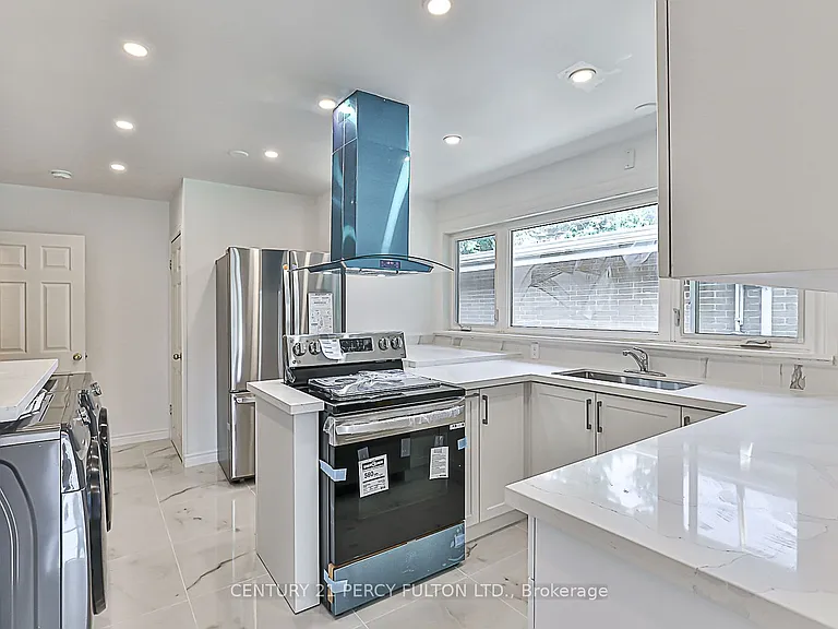 6 Blithfield Ave #MAIN — Photo 3