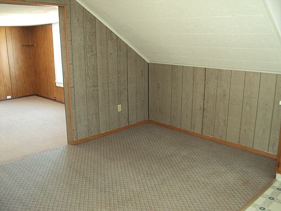 5th image of 2449 Jamestown Dr