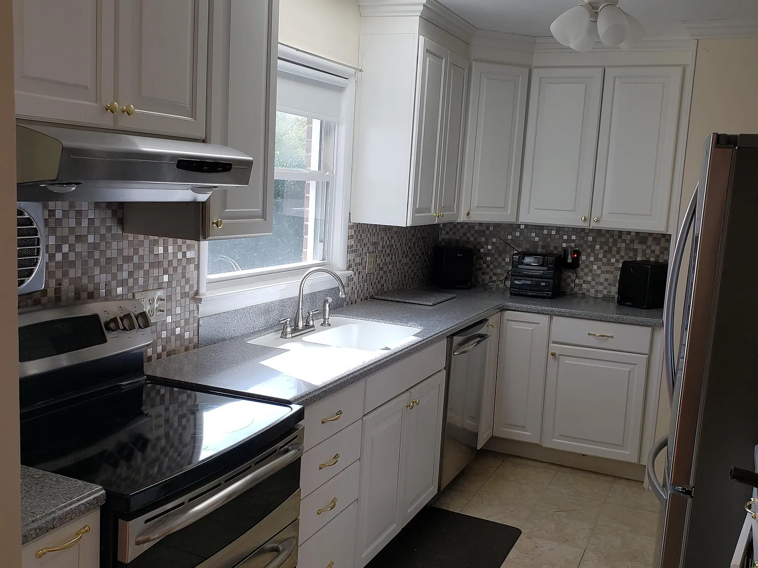 19 Edgemoor Drive - 1 — Photo 3