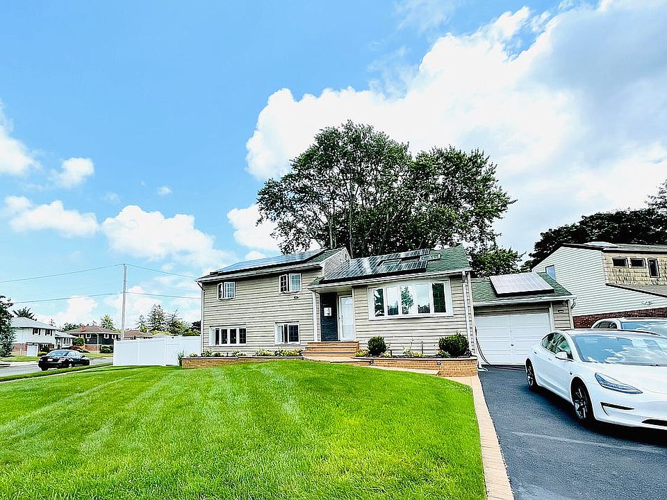 1st image of 220 Floral Ave