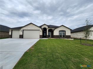 718 Golden Eagle Dr, Salado, TX 76571