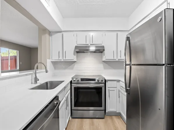 8903 Parkfield Dr APT 104, Austin, TX 78758