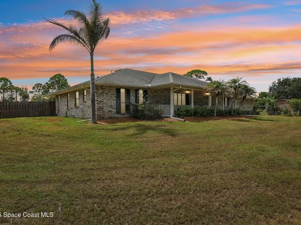2460 Lacourt Ln, Malabar, FL 32950