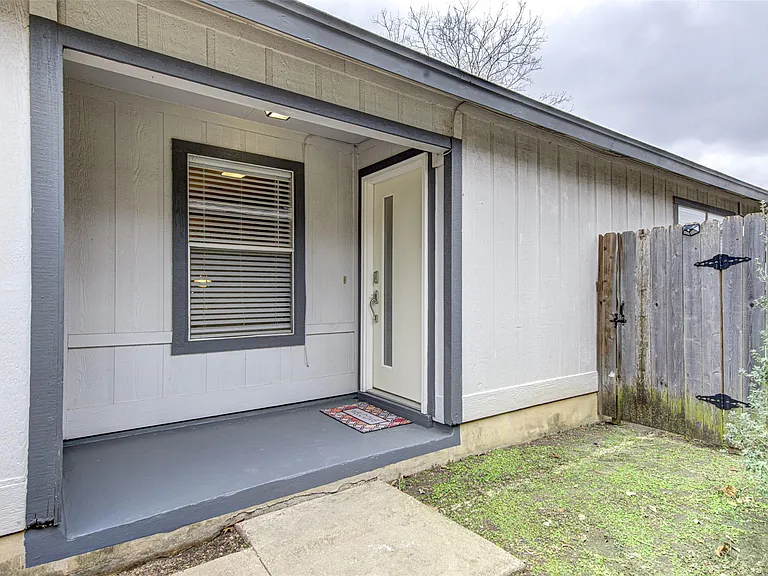 6009 Richard Carlton Blvd — Photo 5
