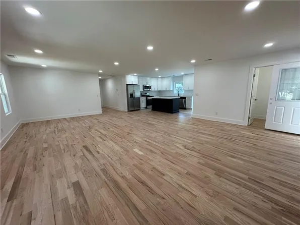 844 Kurtz Rd, Marietta, GA 30066