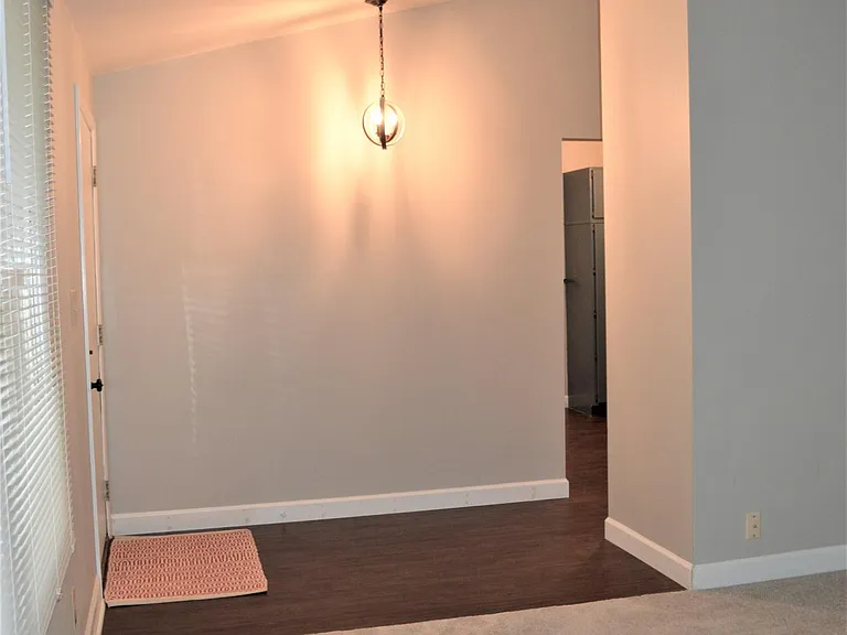 2316 Hackberry Ct — Photo 12