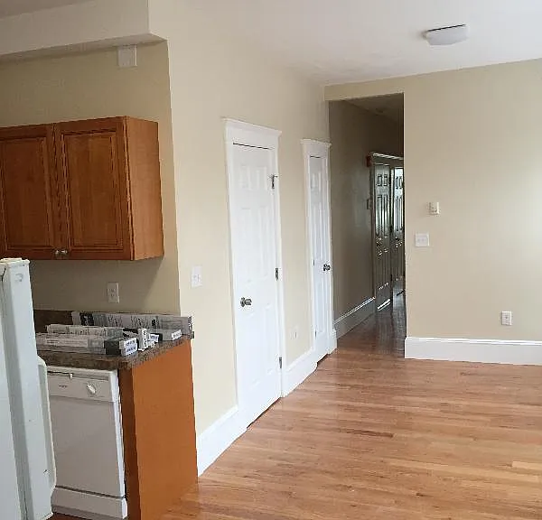 887 Huntington Ave #5X — Photo 3