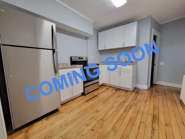 28 Coral St APT 3, Concord, NH 03303