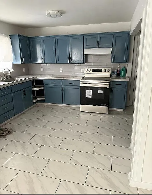 320 N 9th St — Photo 3