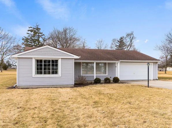 1836 Centre St, Woodburn, IN 46797