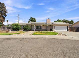 1738 W Monte Vista Avenue, Visalia, CA 93277