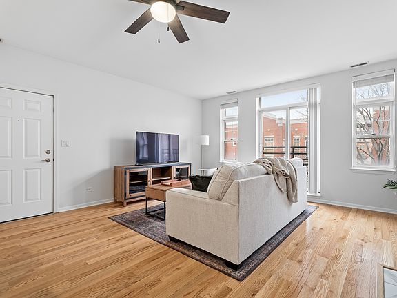 4th image of 808 W University Ln Unit 3A