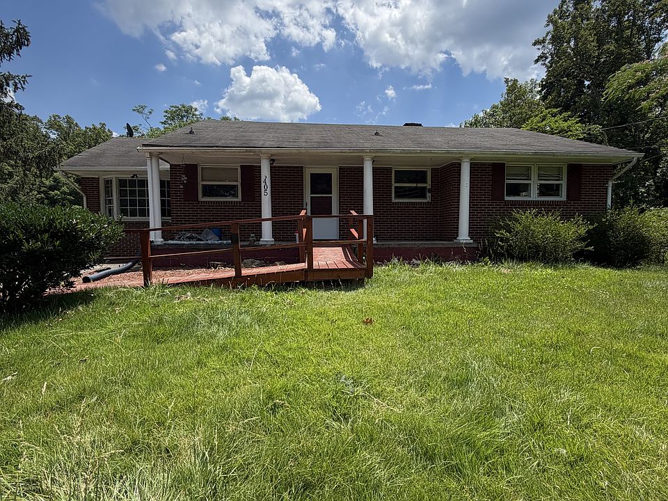 1st image of 405 Winesap Rd