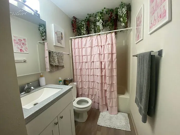 631 S Van Buren St #14 — Photo 8