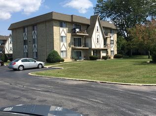 10741 Mary Ln APT 3A, Mokena, IL 60448