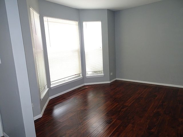 1st image of 746 Asbury Dr