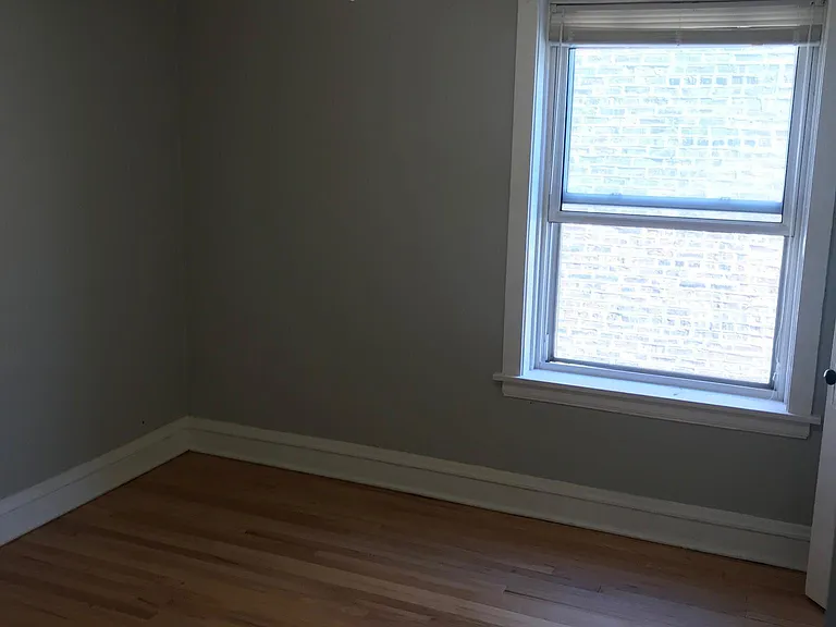 4935 N Washtenaw Ave #1 — Photo 9