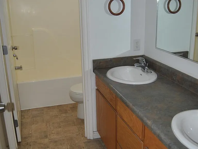 631 Countryside Ave — Photo 7