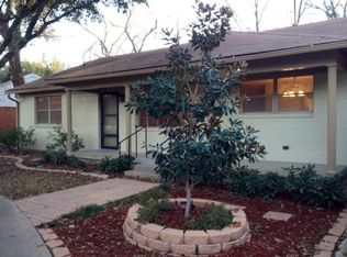 924 E Mitchell St, Arlington, TX 76010
