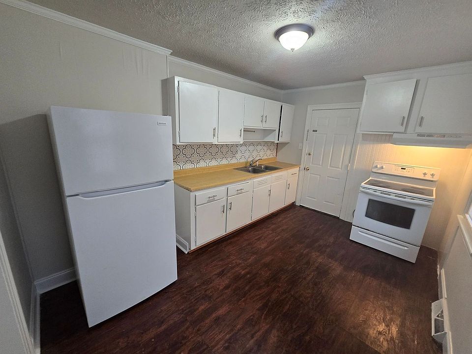 2nd image of 1411 Central Ave