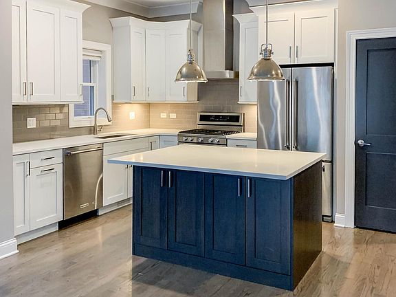 2nd image of 876 W Lill Ave #1A
