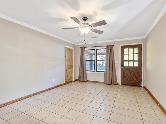 4th image of 6021 Walnut Dr