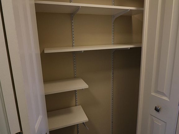4th image of 263 Corona Ave