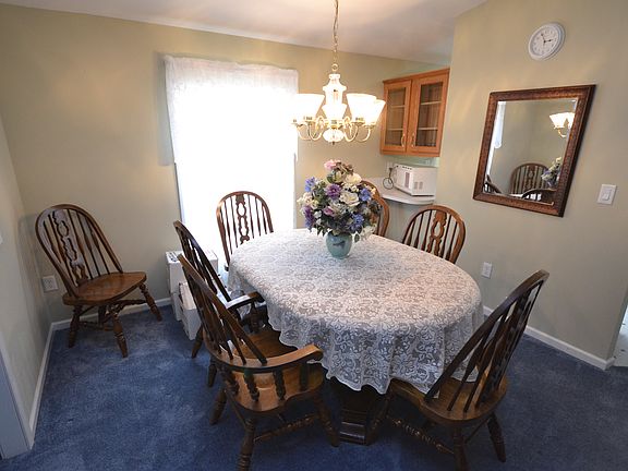4th image of 3501 Lincoln Ave. #80