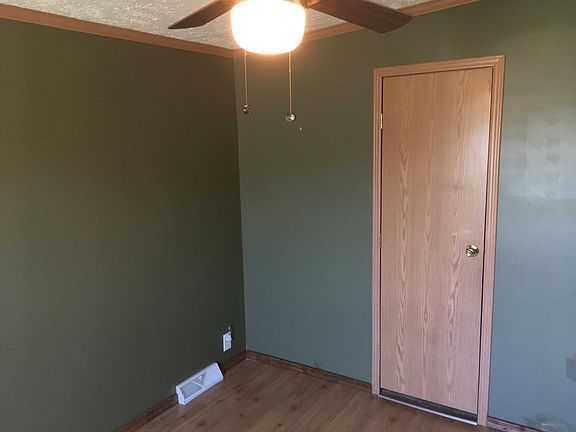 5th image of 146 Lincoln