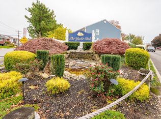 100 Baker Court #15, Island Park, NY 11558