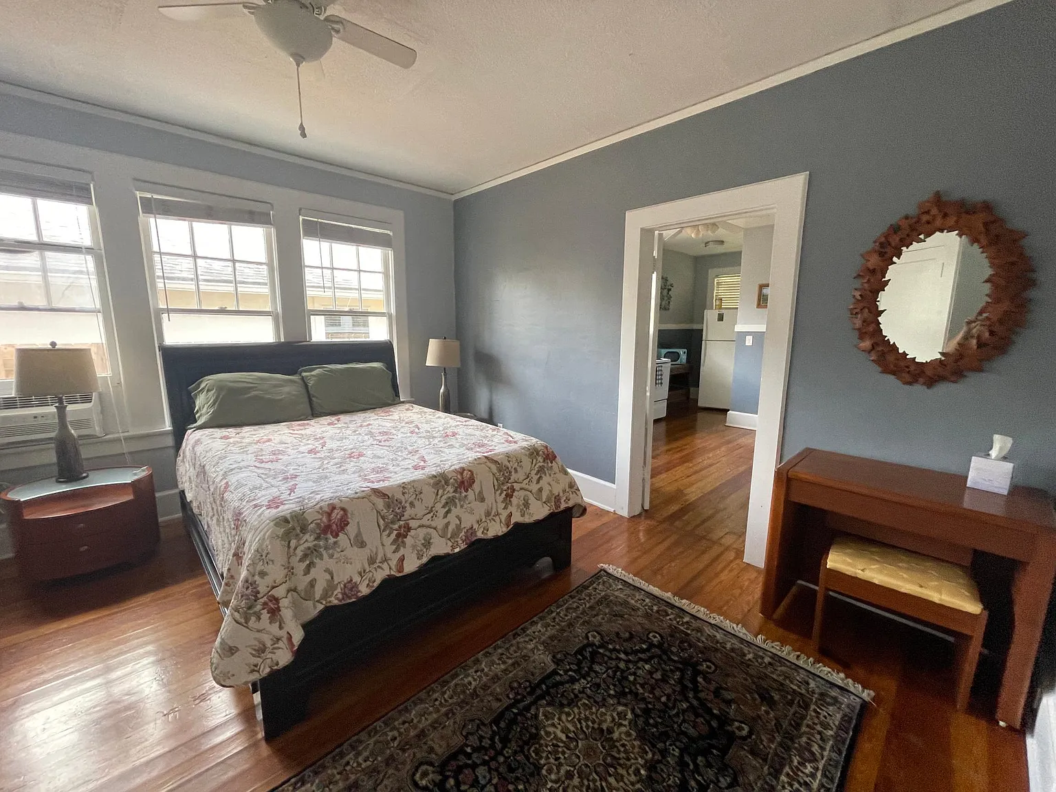 919 Talbot Ave — Photo 2