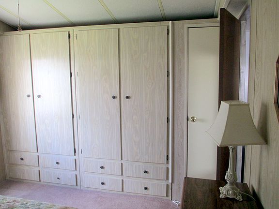 5th image of 2 Clubhouse Dr