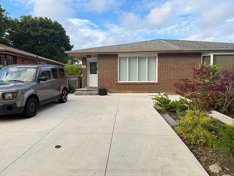 135 Bonham Blvd #UPPER — Photo 42