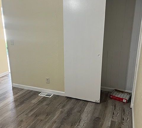 5th image of 4289 Royal Manor Blvd