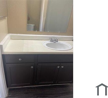 4th image of 3840 N 43rd Ave APT 44