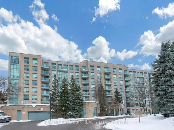 3 Ellesmere St #215, Richmond Hill, ON L4B 4N2