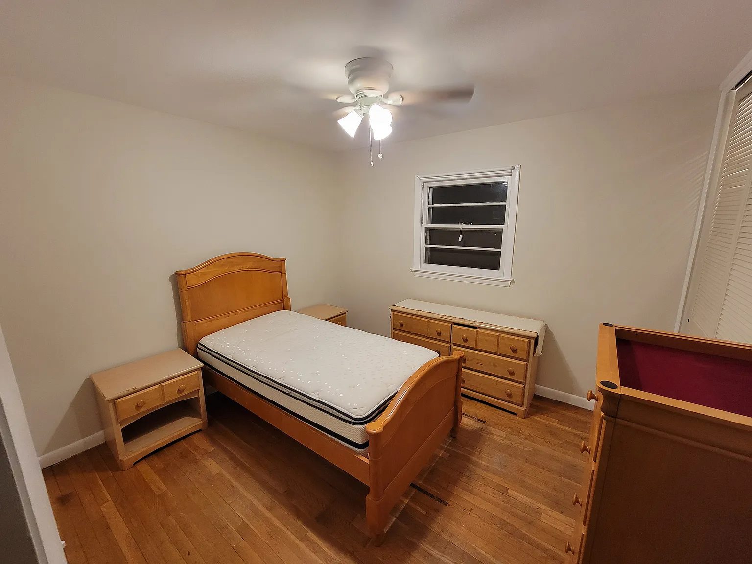 3 bed, 1943 sqft, $800 — Photo 2