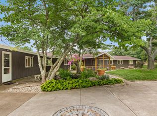 470 Moorefield Rd, Springfield, OH 45502