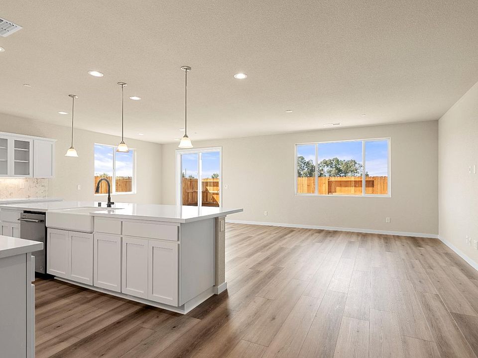 1st image of 787 Havenwood Dr